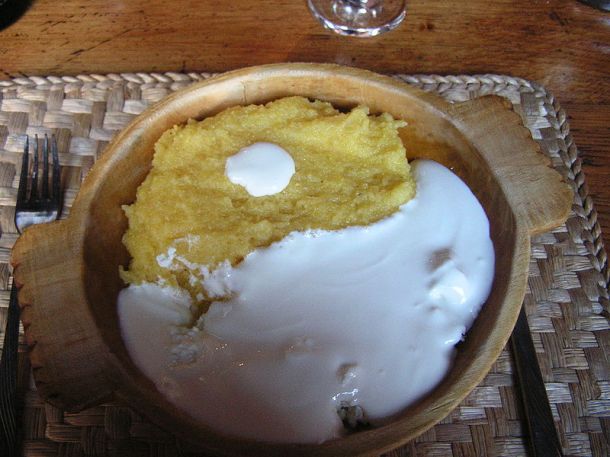 800px-MamaligaBranza